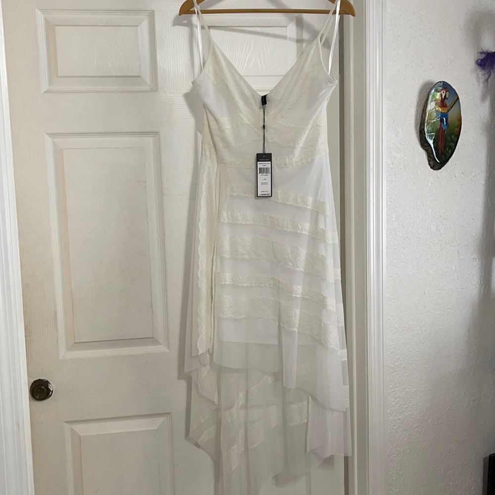 White lace beach dress BCBG MAXARIA